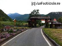 [P55] deosebit.. in departare se vede pe varful munteleui zapaa » foto by guesswhoo*
 - 
<span class="allrVoted glyphicon glyphicon-heart hidden" id="av240126"></span>
<a class="m-l-10 hidden" id="sv240126" onclick="voting_Foto_DelVot(,240126,7879)" role="button">șterge vot <span class="glyphicon glyphicon-remove"></span></a>
<a id="v9240126" class=" c-red"  onclick="voting_Foto_SetVot(240126)" role="button"><span class="glyphicon glyphicon-heart-empty"></span> <b>LIKE</b> = Votează poza</a> <img class="hidden"  id="f240126W9" src="/imagini/loader.gif" border="0" /><span class="AjErrMes hidden" id="e240126ErM"></span>