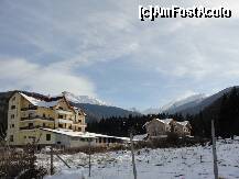 [P23] Hotel Miruna in stanga » foto by dananecula*
 - 
<span class="allrVoted glyphicon glyphicon-heart hidden" id="av187156"></span>
<a class="m-l-10 hidden" id="sv187156" onclick="voting_Foto_DelVot(,187156,7879)" role="button">șterge vot <span class="glyphicon glyphicon-remove"></span></a>
<a id="v9187156" class=" c-red"  onclick="voting_Foto_SetVot(187156)" role="button"><span class="glyphicon glyphicon-heart-empty"></span> <b>LIKE</b> = Votează poza</a> <img class="hidden"  id="f187156W9" src="/imagini/loader.gif" border="0" /><span class="AjErrMes hidden" id="e187156ErM"></span>