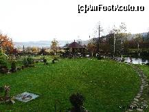 [P16] foisorul, gratarul si lacul cel mare » foto by dannek
 - 
<span class="allrVoted glyphicon glyphicon-heart hidden" id="av157367"></span>
<a class="m-l-10 hidden" id="sv157367" onclick="voting_Foto_DelVot(,157367,7896)" role="button">șterge vot <span class="glyphicon glyphicon-remove"></span></a>
<a id="v9157367" class=" c-red"  onclick="voting_Foto_SetVot(157367)" role="button"><span class="glyphicon glyphicon-heart-empty"></span> <b>LIKE</b> = Votează poza</a> <img class="hidden"  id="f157367W9" src="/imagini/loader.gif" border="0" /><span class="AjErrMes hidden" id="e157367ErM"></span>