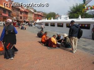 [P26] Kathmandu - La Stupa Boudhanath. » foto by iulianic
 - 
<span class="allrVoted glyphicon glyphicon-heart hidden" id="av1469329"></span>
<a class="m-l-10 hidden" id="sv1469329" onclick="voting_Foto_DelVot(,1469329,7929)" role="button">șterge vot <span class="glyphicon glyphicon-remove"></span></a>
<a id="v91469329" class=" c-red"  onclick="voting_Foto_SetVot(1469329)" role="button"><span class="glyphicon glyphicon-heart-empty"></span> <b>LIKE</b> = Votează poza</a> <img class="hidden"  id="f1469329W9" src="/imagini/loader.gif" border="0" /><span class="AjErrMes hidden" id="e1469329ErM"></span>