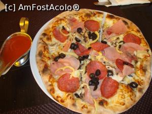 [P15] Pizza Milenium (cu sos Pomodoro) - ne-a plăcut mult.  » foto by Floryn81
 - 
<span class="allrVoted glyphicon glyphicon-heart hidden" id="av780815"></span>
<a class="m-l-10 hidden" id="sv780815" onclick="voting_Foto_DelVot(,780815,7936)" role="button">șterge vot <span class="glyphicon glyphicon-remove"></span></a>
<a id="v9780815" class=" c-red"  onclick="voting_Foto_SetVot(780815)" role="button"><span class="glyphicon glyphicon-heart-empty"></span> <b>LIKE</b> = Votează poza</a> <img class="hidden"  id="f780815W9" src="/imagini/loader.gif" border="0" /><span class="AjErrMes hidden" id="e780815ErM"></span>