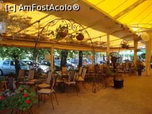 [P05] O parte din terasa exterioară a restaurantului Milenium. Noi am luat loc pe partea opusă.  » foto by Floryn81
 - 
<span class="allrVoted glyphicon glyphicon-heart hidden" id="av780804"></span>
<a class="m-l-10 hidden" id="sv780804" onclick="voting_Foto_DelVot(,780804,7936)" role="button">șterge vot <span class="glyphicon glyphicon-remove"></span></a>
<a id="v9780804" class=" c-red"  onclick="voting_Foto_SetVot(780804)" role="button"><span class="glyphicon glyphicon-heart-empty"></span> <b>LIKE</b> = Votează poza</a> <img class="hidden"  id="f780804W9" src="/imagini/loader.gif" border="0" /><span class="AjErrMes hidden" id="e780804ErM"></span>