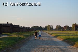 [P39] Birkenau în lumina apusului.  » foto by ariciu*
 - 
<span class="allrVoted glyphicon glyphicon-heart hidden" id="av784551"></span>
<a class="m-l-10 hidden" id="sv784551" onclick="voting_Foto_DelVot(,784551,7968)" role="button">șterge vot <span class="glyphicon glyphicon-remove"></span></a>
<a id="v9784551" class=" c-red"  onclick="voting_Foto_SetVot(784551)" role="button"><span class="glyphicon glyphicon-heart-empty"></span> <b>LIKE</b> = Votează poza</a> <img class="hidden"  id="f784551W9" src="/imagini/loader.gif" border="0" /><span class="AjErrMes hidden" id="e784551ErM"></span>