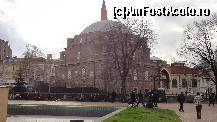 [P16] Moscheea Banya Bashi... se observa baza cubică pe care sta cupola.  » foto by Nasshu
 - 
<span class="allrVoted glyphicon glyphicon-heart hidden" id="av413466"></span>
<a class="m-l-10 hidden" id="sv413466" onclick="voting_Foto_DelVot(,413466,7987)" role="button">șterge vot <span class="glyphicon glyphicon-remove"></span></a>
<a id="v9413466" class=" c-red"  onclick="voting_Foto_SetVot(413466)" role="button"><span class="glyphicon glyphicon-heart-empty"></span> <b>LIKE</b> = Votează poza</a> <img class="hidden"  id="f413466W9" src="/imagini/loader.gif" border="0" /><span class="AjErrMes hidden" id="e413466ErM"></span>