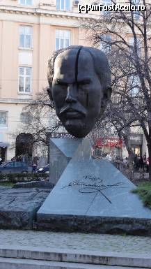 [P53] Om politic bulgar - parcă ministru - asasinat .. ( i-au crăpat capul cu o sabie) ..o să revin dacă îmi aduc aminte numele. » foto by Nasshu
 - 
<span class="allrVoted glyphicon glyphicon-heart hidden" id="av413503"></span>
<a class="m-l-10 hidden" id="sv413503" onclick="voting_Foto_DelVot(,413503,7987)" role="button">șterge vot <span class="glyphicon glyphicon-remove"></span></a>
<a id="v9413503" class=" c-red"  onclick="voting_Foto_SetVot(413503)" role="button"><span class="glyphicon glyphicon-heart-empty"></span> <b>LIKE</b> = Votează poza</a> <img class="hidden"  id="f413503W9" src="/imagini/loader.gif" border="0" /><span class="AjErrMes hidden" id="e413503ErM"></span>