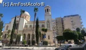 [P20] In central orasului se afla Administratia Districtuala din Limassol, o alta cladire veche din anii 1930, care a fost sediul fortelor aeriene britanice in timpul coloniei, iar acum face parte din birourile administrative ale orasului. » foto by geani anto
 - 
<span class="allrVoted glyphicon glyphicon-heart hidden" id="av1539123"></span>
<a class="m-l-10 hidden" id="sv1539123" onclick="voting_Foto_DelVot(,1539123,7992)" role="button">șterge vot <span class="glyphicon glyphicon-remove"></span></a>
<a id="v91539123" class=" c-red"  onclick="voting_Foto_SetVot(1539123)" role="button"><span class="glyphicon glyphicon-heart-empty"></span> <b>LIKE</b> = Votează poza</a> <img class="hidden"  id="f1539123W9" src="/imagini/loader.gif" border="0" /><span class="AjErrMes hidden" id="e1539123ErM"></span>