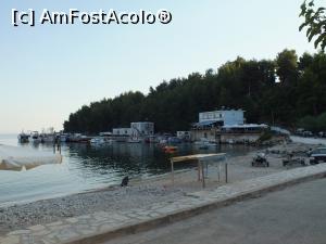 [P14] Portul din Himare și restaurantul Esperia » foto by dognean
 - 
<span class="allrVoted glyphicon glyphicon-heart hidden" id="av883709"></span>
<a class="m-l-10 hidden" id="sv883709" onclick="voting_Foto_DelVot(,883709,8016)" role="button">șterge vot <span class="glyphicon glyphicon-remove"></span></a>
<a id="v9883709" class=" c-red"  onclick="voting_Foto_SetVot(883709)" role="button"><span class="glyphicon glyphicon-heart-empty"></span> <b>LIKE</b> = Votează poza</a> <img class="hidden"  id="f883709W9" src="/imagini/loader.gif" border="0" /><span class="AjErrMes hidden" id="e883709ErM"></span>