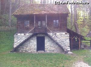[P16] Muzeul satului Brănean » foto by Yersinia Pestis
 - 
<span class="allrVoted glyphicon glyphicon-heart hidden" id="av634526"></span>
<a class="m-l-10 hidden" id="sv634526" onclick="voting_Foto_DelVot(,634526,8046)" role="button">șterge vot <span class="glyphicon glyphicon-remove"></span></a>
<a id="v9634526" class=" c-red"  onclick="voting_Foto_SetVot(634526)" role="button"><span class="glyphicon glyphicon-heart-empty"></span> <b>LIKE</b> = Votează poza</a> <img class="hidden"  id="f634526W9" src="/imagini/loader.gif" border="0" /><span class="AjErrMes hidden" id="e634526ErM"></span>