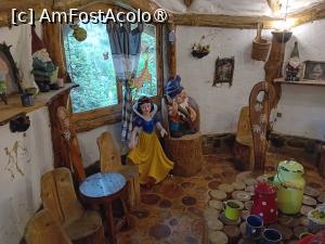 [P09] Casuta Alba ca Zapada » foto by deeutza
 - 
<span class="allrVoted glyphicon glyphicon-heart hidden" id="av1498031"></span>
<a class="m-l-10 hidden" id="sv1498031" onclick="voting_Foto_DelVot(,1498031,8046)" role="button">șterge vot <span class="glyphicon glyphicon-remove"></span></a>
<a id="v91498031" class=" c-red"  onclick="voting_Foto_SetVot(1498031)" role="button"><span class="glyphicon glyphicon-heart-empty"></span> <b>LIKE</b> = Votează poza</a> <img class="hidden"  id="f1498031W9" src="/imagini/loader.gif" border="0" /><span class="AjErrMes hidden" id="e1498031ErM"></span>