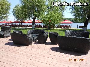 [P11] Phoenix Cernica Club - Terasa de lângă restaurant şi pontonul.  » foto by iulianic
 - 
<span class="allrVoted glyphicon glyphicon-heart hidden" id="av416950"></span>
<a class="m-l-10 hidden" id="sv416950" onclick="voting_Foto_DelVot(,416950,8050)" role="button">șterge vot <span class="glyphicon glyphicon-remove"></span></a>
<a id="v9416950" class=" c-red"  onclick="voting_Foto_SetVot(416950)" role="button"><span class="glyphicon glyphicon-heart-empty"></span> <b>LIKE</b> = Votează poza</a> <img class="hidden"  id="f416950W9" src="/imagini/loader.gif" border="0" /><span class="AjErrMes hidden" id="e416950ErM"></span>