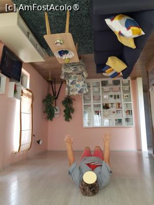 [P16] Ters Villa Side – în living, după ce am căzut de pe canapea » foto by nicole33
 - 
<span class="allrVoted glyphicon glyphicon-heart hidden" id="av1496664"></span>
<a class="m-l-10 hidden" id="sv1496664" onclick="voting_Foto_DelVot(,1496664,8053)" role="button">șterge vot <span class="glyphicon glyphicon-remove"></span></a>
<a id="v91496664" class=" c-red"  onclick="voting_Foto_SetVot(1496664)" role="button"><span class="glyphicon glyphicon-heart-empty"></span> <b>LIKE</b> = Votează poza</a> <img class="hidden"  id="f1496664W9" src="/imagini/loader.gif" border="0" /><span class="AjErrMes hidden" id="e1496664ErM"></span>