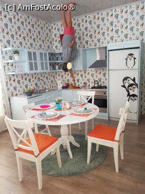 [P17] Ters Villa Side – în bucătărie, pregătind o salată de legume » foto by nicole33
 - 
<span class="allrVoted glyphicon glyphicon-heart hidden" id="av1496665"></span>
<a class="m-l-10 hidden" id="sv1496665" onclick="voting_Foto_DelVot(,1496665,8053)" role="button">șterge vot <span class="glyphicon glyphicon-remove"></span></a>
<a id="v91496665" class=" c-red"  onclick="voting_Foto_SetVot(1496665)" role="button"><span class="glyphicon glyphicon-heart-empty"></span> <b>LIKE</b> = Votează poza</a> <img class="hidden"  id="f1496665W9" src="/imagini/loader.gif" border="0" /><span class="AjErrMes hidden" id="e1496665ErM"></span>