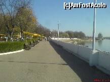 [P04] Faleza Calarasilor - Parcul Central - Bancutele cu umbrare galbene, cu vedere la fluviu » foto by valimi
 - 
<span class="allrVoted glyphicon glyphicon-heart hidden" id="av162259"></span>
<a class="m-l-10 hidden" id="sv162259" onclick="voting_Foto_DelVot(,162259,8054)" role="button">șterge vot <span class="glyphicon glyphicon-remove"></span></a>
<a id="v9162259" class=" c-red"  onclick="voting_Foto_SetVot(162259)" role="button"><span class="glyphicon glyphicon-heart-empty"></span> <b>LIKE</b> = Votează poza</a> <img class="hidden"  id="f162259W9" src="/imagini/loader.gif" border="0" /><span class="AjErrMes hidden" id="e162259ErM"></span>