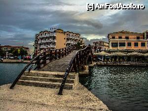 [P32] Taverne pe malul apei in capitala insulei, Lefkas » foto by Muffin2009*
 - 
<span class="allrVoted glyphicon glyphicon-heart hidden" id="av441278"></span>
<a class="m-l-10 hidden" id="sv441278" onclick="voting_Foto_DelVot(,441278,8082)" role="button">șterge vot <span class="glyphicon glyphicon-remove"></span></a>
<a id="v9441278" class=" c-red"  onclick="voting_Foto_SetVot(441278)" role="button"><span class="glyphicon glyphicon-heart-empty"></span> <b>LIKE</b> = Votează poza</a> <img class="hidden"  id="f441278W9" src="/imagini/loader.gif" border="0" /><span class="AjErrMes hidden" id="e441278ErM"></span>