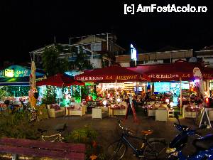 [P35] Taverne pe promenada din Nidri » foto by Muffin2009*
 - 
<span class="allrVoted glyphicon glyphicon-heart hidden" id="av441281"></span>
<a class="m-l-10 hidden" id="sv441281" onclick="voting_Foto_DelVot(,441281,8082)" role="button">șterge vot <span class="glyphicon glyphicon-remove"></span></a>
<a id="v9441281" class=" c-red"  onclick="voting_Foto_SetVot(441281)" role="button"><span class="glyphicon glyphicon-heart-empty"></span> <b>LIKE</b> = Votează poza</a> <img class="hidden"  id="f441281W9" src="/imagini/loader.gif" border="0" /><span class="AjErrMes hidden" id="e441281ErM"></span>