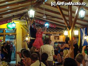 [P38] O seara greceasca la o taverna de pe promenada din Nidri » foto by Muffin2009*
 - 
<span class="allrVoted glyphicon glyphicon-heart hidden" id="av441284"></span>
<a class="m-l-10 hidden" id="sv441284" onclick="voting_Foto_DelVot(,441284,8082)" role="button">șterge vot <span class="glyphicon glyphicon-remove"></span></a>
<a id="v9441284" class=" c-red"  onclick="voting_Foto_SetVot(441284)" role="button"><span class="glyphicon glyphicon-heart-empty"></span> <b>LIKE</b> = Votează poza</a> <img class="hidden"  id="f441284W9" src="/imagini/loader.gif" border="0" /><span class="AjErrMes hidden" id="e441284ErM"></span>