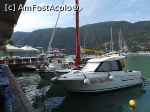 [P12] De la masă, o privire în portul din Vassiliki » foto by irinad
 - 
<span class="allrVoted glyphicon glyphicon-heart hidden" id="av821838"></span>
<a class="m-l-10 hidden" id="sv821838" onclick="voting_Foto_DelVot(,821838,8082)" role="button">șterge vot <span class="glyphicon glyphicon-remove"></span></a>
<a id="v9821838" class=" c-red"  onclick="voting_Foto_SetVot(821838)" role="button"><span class="glyphicon glyphicon-heart-empty"></span> <b>LIKE</b> = Votează poza</a> <img class="hidden"  id="f821838W9" src="/imagini/loader.gif" border="0" /><span class="AjErrMes hidden" id="e821838ErM"></span>