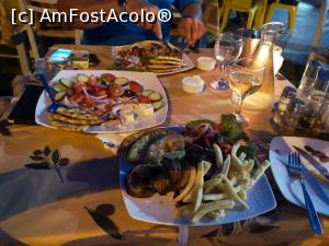 [P24] Taverna Porto Tsatsiki - pui la rotisor » foto by Artiglio
 - 
<span class="allrVoted glyphicon glyphicon-heart hidden" id="av1155956"></span>
<a class="m-l-10 hidden" id="sv1155956" onclick="voting_Foto_DelVot(,1155956,8082)" role="button">șterge vot <span class="glyphicon glyphicon-remove"></span></a>
<a id="v91155956" class=" c-red"  onclick="voting_Foto_SetVot(1155956)" role="button"><span class="glyphicon glyphicon-heart-empty"></span> <b>LIKE</b> = Votează poza</a> <img class="hidden"  id="f1155956W9" src="/imagini/loader.gif" border="0" /><span class="AjErrMes hidden" id="e1155956ErM"></span>