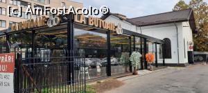 [P01] Pitești, Restaurantul „La Butoaie”, Terasa în prim plan, Vechea clădire în plan secund, regret că nu am făcut poze și în localul propriu-zis... » foto by mprofeanu
 - 
<span class="allrVoted glyphicon glyphicon-heart hidden" id="av1339649"></span>
<a class="m-l-10 hidden" id="sv1339649" onclick="voting_Foto_DelVot(,1339649,8103)" role="button">șterge vot <span class="glyphicon glyphicon-remove"></span></a>
<a id="v91339649" class=" c-red"  onclick="voting_Foto_SetVot(1339649)" role="button"><span class="glyphicon glyphicon-heart-empty"></span> <b>LIKE</b> = Votează poza</a> <img class="hidden"  id="f1339649W9" src="/imagini/loader.gif" border="0" /><span class="AjErrMes hidden" id="e1339649ErM"></span>