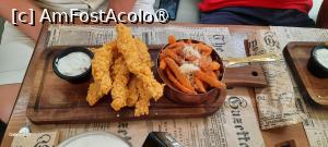 [P14] Pitești, Bistroul-Cafenea „Bibliotheque”, Stripsuri de pui în fulgi de porumb cu cartofi dulci » foto by mprofeanu
 - 
<span class="allrVoted glyphicon glyphicon-heart hidden" id="av1502200"></span>
<a class="m-l-10 hidden" id="sv1502200" onclick="voting_Foto_DelVot(,1502200,8103)" role="button">șterge vot <span class="glyphicon glyphicon-remove"></span></a>
<a id="v91502200" class=" c-red"  onclick="voting_Foto_SetVot(1502200)" role="button"><span class="glyphicon glyphicon-heart-empty"></span> <b>LIKE</b> = Votează poza</a> <img class="hidden"  id="f1502200W9" src="/imagini/loader.gif" border="0" /><span class="AjErrMes hidden" id="e1502200ErM"></span>