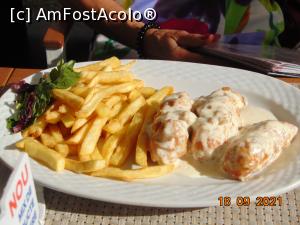 [P30] am uitat ce este, ceva gustos oricum, poate piept de pui cu sos de cascaval » foto by Yolanda
 - 
<span class="allrVoted glyphicon glyphicon-heart hidden" id="av1255882"></span>
<a class="m-l-10 hidden" id="sv1255882" onclick="voting_Foto_DelVot(,1255882,8103)" role="button">șterge vot <span class="glyphicon glyphicon-remove"></span></a>
<a id="v91255882" class=" c-red"  onclick="voting_Foto_SetVot(1255882)" role="button"><span class="glyphicon glyphicon-heart-empty"></span> <b>LIKE</b> = Votează poza</a> <img class="hidden"  id="f1255882W9" src="/imagini/loader.gif" border="0" /><span class="AjErrMes hidden" id="e1255882ErM"></span>