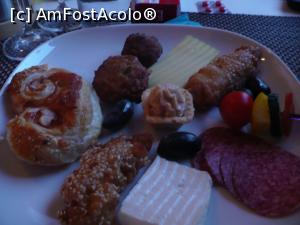 [P16] aperitivul, foietajul crocant si umplutura picanta » foto by Yolanda
 - 
<span class="allrVoted glyphicon glyphicon-heart hidden" id="av1026008"></span>
<a class="m-l-10 hidden" id="sv1026008" onclick="voting_Foto_DelVot(,1026008,8103)" role="button">șterge vot <span class="glyphicon glyphicon-remove"></span></a>
<a id="v91026008" class=" c-red"  onclick="voting_Foto_SetVot(1026008)" role="button"><span class="glyphicon glyphicon-heart-empty"></span> <b>LIKE</b> = Votează poza</a> <img class="hidden"  id="f1026008W9" src="/imagini/loader.gif" border="0" /><span class="AjErrMes hidden" id="e1026008ErM"></span>