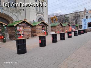 [P11] Târgul de Crăciun din Piaţa Ovidiu » foto by nicole33
 - 
<span class="allrVoted glyphicon glyphicon-heart hidden" id="av1516464"></span>
<a class="m-l-10 hidden" id="sv1516464" onclick="voting_Foto_DelVot(,1516464,8127)" role="button">șterge vot <span class="glyphicon glyphicon-remove"></span></a>
<a id="v91516464" class=" c-red"  onclick="voting_Foto_SetVot(1516464)" role="button"><span class="glyphicon glyphicon-heart-empty"></span> <b>LIKE</b> = Votează poza</a> <img class="hidden"  id="f1516464W9" src="/imagini/loader.gif" border="0" /><span class="AjErrMes hidden" id="e1516464ErM"></span>