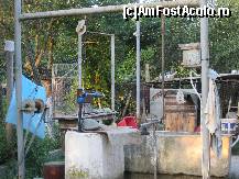 [P15] Fantana veche, in care vara pastra bunica carnea de la vreo inaripata proaspat taiata » foto by bog68
 - 
<span class="allrVoted glyphicon glyphicon-heart hidden" id="av300338"></span>
<a class="m-l-10 hidden" id="sv300338" onclick="voting_Foto_DelVot(,300338,8128)" role="button">șterge vot <span class="glyphicon glyphicon-remove"></span></a>
<a id="v9300338" class=" c-red"  onclick="voting_Foto_SetVot(300338)" role="button"><span class="glyphicon glyphicon-heart-empty"></span> <b>LIKE</b> = Votează poza</a> <img class="hidden"  id="f300338W9" src="/imagini/loader.gif" border="0" /><span class="AjErrMes hidden" id="e300338ErM"></span>