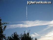 [P24] Iluzie optica. Nu e racheta la verticala, ci pur si simplu culoarul de zbor al aeronavelor trec pe deasupra casei » foto by bog68
 - 
<span class="allrVoted glyphicon glyphicon-heart hidden" id="av300354"></span>
<a class="m-l-10 hidden" id="sv300354" onclick="voting_Foto_DelVot(,300354,8128)" role="button">șterge vot <span class="glyphicon glyphicon-remove"></span></a>
<a id="v9300354" class=" c-red"  onclick="voting_Foto_SetVot(300354)" role="button"><span class="glyphicon glyphicon-heart-empty"></span> <b>LIKE</b> = Votează poza</a> <img class="hidden"  id="f300354W9" src="/imagini/loader.gif" border="0" /><span class="AjErrMes hidden" id="e300354ErM"></span>