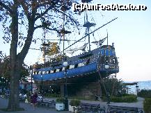 [P10] Zlatnie Piasaci - Restaurantul Vise Moderne, ca o corabie de piraţi » foto by Dragoș_MD
 - 
<span class="allrVoted glyphicon glyphicon-heart hidden" id="av173364"></span>
<a class="m-l-10 hidden" id="sv173364" onclick="voting_Foto_DelVot(,173364,8128)" role="button">șterge vot <span class="glyphicon glyphicon-remove"></span></a>
<a id="v9173364" class=" c-red"  onclick="voting_Foto_SetVot(173364)" role="button"><span class="glyphicon glyphicon-heart-empty"></span> <b>LIKE</b> = Votează poza</a> <img class="hidden"  id="f173364W9" src="/imagini/loader.gif" border="0" /><span class="AjErrMes hidden" id="e173364ErM"></span>