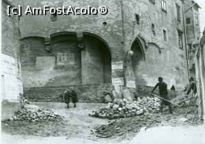 [P19]  -- <small>// FĂRĂ DESCRIERE</small> » foto by AZE <span class="label label-default labelC_thin small">NEVOTABILĂ</span>