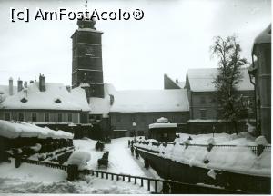 [P53]  -- <small>// FĂRĂ DESCRIERE</small> » foto by AZE <span class="label label-default labelC_thin small">NEVOTABILĂ</span>