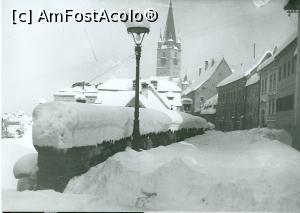 [P54]  -- <small>// FĂRĂ DESCRIERE</small> » foto by AZE <span class="label label-default labelC_thin small">NEVOTABILĂ</span>