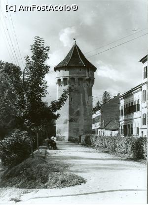 [P09]  -- <small>// FĂRĂ DESCRIERE</small> » foto by AZE <span class="label label-default labelC_thin small">NEVOTABILĂ</span>