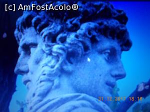 [P01] Ianus pe care-l imitam in fiecare an, o parte din noi priveste cu regret sau bucurie trecutul și alta parte cu sperante si vise ar vrea sa patrunda viitorul.  » foto by elviramvio
 - 
<span class="allrVoted glyphicon glyphicon-heart hidden" id="av933702"></span>
<a class="m-l-10 hidden" id="sv933702" onclick="voting_Foto_DelVot(,933702,8128)" role="button">șterge vot <span class="glyphicon glyphicon-remove"></span></a>
<a id="v9933702" class=" c-red"  onclick="voting_Foto_SetVot(933702)" role="button"><span class="glyphicon glyphicon-heart-empty"></span> <b>LIKE</b> = Votează poza</a> <img class="hidden"  id="f933702W9" src="/imagini/loader.gif" border="0" /><span class="AjErrMes hidden" id="e933702ErM"></span>