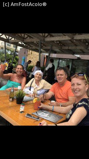 [P11] Maria, alături de prieteni » foto by krisstinna <span class="label label-default labelC_thin small">NEVOTABILĂ</span>