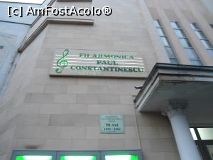 [P01] Locația expoziției. Filarmonica din Ploiești.  » foto by mihaelavoicu
 - 
<span class="allrVoted glyphicon glyphicon-heart hidden" id="av946586"></span>
<a class="m-l-10 hidden" id="sv946586" onclick="voting_Foto_DelVot(,946586,8128)" role="button">șterge vot <span class="glyphicon glyphicon-remove"></span></a>
<a id="v9946586" class=" c-red"  onclick="voting_Foto_SetVot(946586)" role="button"><span class="glyphicon glyphicon-heart-empty"></span> <b>LIKE</b> = Votează poza</a> <img class="hidden"  id="f946586W9" src="/imagini/loader.gif" border="0" /><span class="AjErrMes hidden" id="e946586ErM"></span>