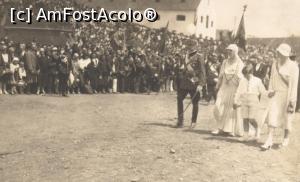 [P12] Familia Regală în drum spre Cimitirul Eroilor din Alba Iulia (1929) - preluare Internet.  » foto by tata123 🔱 <span class="label label-default labelC_thin small">NEVOTABILĂ</span>