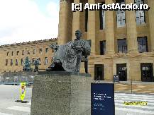 [P17] Muzeul de arta din Philly cu statuia procurorului ce vrea o telecomanda sa schimbe legile » foto by delia58
 - 
<span class="allrVoted glyphicon glyphicon-heart hidden" id="av218909"></span>
<a class="m-l-10 hidden" id="sv218909" onclick="voting_Foto_DelVot(,218909,8193)" role="button">șterge vot <span class="glyphicon glyphicon-remove"></span></a>
<a id="v9218909" class=" c-red"  onclick="voting_Foto_SetVot(218909)" role="button"><span class="glyphicon glyphicon-heart-empty"></span> <b>LIKE</b> = Votează poza</a> <img class="hidden"  id="f218909W9" src="/imagini/loader.gif" border="0" /><span class="AjErrMes hidden" id="e218909ErM"></span>