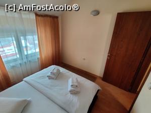 [P12] Vila Alpin 3*, Straja, apartament nr. 25 » foto by Dana2008
 - 
<span class="allrVoted glyphicon glyphicon-heart hidden" id="av1211126"></span>
<a class="m-l-10 hidden" id="sv1211126" onclick="voting_Foto_DelVot(,1211126,8204)" role="button">șterge vot <span class="glyphicon glyphicon-remove"></span></a>
<a id="v91211126" class=" c-red"  onclick="voting_Foto_SetVot(1211126)" role="button"><span class="glyphicon glyphicon-heart-empty"></span> <b>LIKE</b> = Votează poza</a> <img class="hidden"  id="f1211126W9" src="/imagini/loader.gif" border="0" /><span class="AjErrMes hidden" id="e1211126ErM"></span>