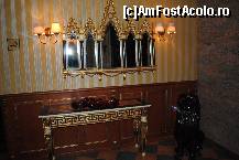 [P16] Poza facuta in alt hol al hotelului, tot la etajul 1, langa restaurantul Perelik si langa alte lifturi... » foto by droniucm
 - 
<span class="allrVoted glyphicon glyphicon-heart hidden" id="av175876"></span>
<a class="m-l-10 hidden" id="sv175876" onclick="voting_Foto_DelVot(,175876,8232)" role="button">șterge vot <span class="glyphicon glyphicon-remove"></span></a>
<a id="v9175876" class=" c-red"  onclick="voting_Foto_SetVot(175876)" role="button"><span class="glyphicon glyphicon-heart-empty"></span> <b>LIKE</b> = Votează poza</a> <img class="hidden"  id="f175876W9" src="/imagini/loader.gif" border="0" /><span class="AjErrMes hidden" id="e175876ErM"></span>