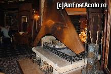 [P33] In restaurant, in noaptea de Craciun, era aprins semineul. In stanga se vede (partial) masa englezilor. » foto by droniucm
 - 
<span class="allrVoted glyphicon glyphicon-heart hidden" id="av175904"></span>
<a class="m-l-10 hidden" id="sv175904" onclick="voting_Foto_DelVot(,175904,8232)" role="button">șterge vot <span class="glyphicon glyphicon-remove"></span></a>
<a id="v9175904" class=" c-red"  onclick="voting_Foto_SetVot(175904)" role="button"><span class="glyphicon glyphicon-heart-empty"></span> <b>LIKE</b> = Votează poza</a> <img class="hidden"  id="f175904W9" src="/imagini/loader.gif" border="0" /><span class="AjErrMes hidden" id="e175904ErM"></span>