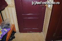 [P53] Si gaura din usa, sau ma rog... garnitura rupta (e tot una) ca venea un frig de pe hol... » foto by droniucm
 - 
<span class="allrVoted glyphicon glyphicon-heart hidden" id="av175939"></span>
<a class="m-l-10 hidden" id="sv175939" onclick="voting_Foto_DelVot(,175939,8232)" role="button">șterge vot <span class="glyphicon glyphicon-remove"></span></a>
<a id="v9175939" class=" c-red"  onclick="voting_Foto_SetVot(175939)" role="button"><span class="glyphicon glyphicon-heart-empty"></span> <b>LIKE</b> = Votează poza</a> <img class="hidden"  id="f175939W9" src="/imagini/loader.gif" border="0" /><span class="AjErrMes hidden" id="e175939ErM"></span>