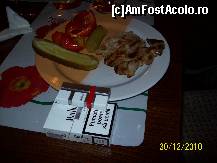 [P01] o fotografie din care va dati seama cat era o portie pentru un adult (putin mai mare decat o bricheta si putin mai mica decat un pachet de tigari). La copii era la jumatate... » foto by amluatteapa
 - 
<span class="allrVoted glyphicon glyphicon-heart hidden" id="av176594"></span>
<a class="m-l-10 hidden" id="sv176594" onclick="voting_Foto_DelVot(,176594,8248)" role="button">șterge vot <span class="glyphicon glyphicon-remove"></span></a>
<a id="v9176594" class=" c-red"  onclick="voting_Foto_SetVot(176594)" role="button"><span class="glyphicon glyphicon-heart-empty"></span> <b>LIKE</b> = Votează poza</a> <img class="hidden"  id="f176594W9" src="/imagini/loader.gif" border="0" /><span class="AjErrMes hidden" id="e176594ErM"></span>