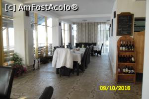 [P04] restaurantul cu o parte din mese » foto by delia58
 - 
<span class="allrVoted glyphicon glyphicon-heart hidden" id="av815704"></span>
<a class="m-l-10 hidden" id="sv815704" onclick="voting_Foto_DelVot(,815704,8279)" role="button">șterge vot <span class="glyphicon glyphicon-remove"></span></a>
<a id="v9815704" class=" c-red"  onclick="voting_Foto_SetVot(815704)" role="button"><span class="glyphicon glyphicon-heart-empty"></span> <b>LIKE</b> = Votează poza</a> <img class="hidden"  id="f815704W9" src="/imagini/loader.gif" border="0" /><span class="AjErrMes hidden" id="e815704ErM"></span>
