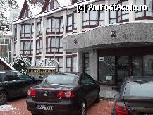 [P01] intrarea in hotel Phoenix » foto by Bubu74
 - 
<span class="allrVoted glyphicon glyphicon-heart hidden" id="av177862"></span>
<a class="m-l-10 hidden" id="sv177862" onclick="voting_Foto_DelVot(,177862,8290)" role="button">șterge vot <span class="glyphicon glyphicon-remove"></span></a>
<a id="v9177862" class=" c-red"  onclick="voting_Foto_SetVot(177862)" role="button"><span class="glyphicon glyphicon-heart-empty"></span> <b>LIKE</b> = Votează poza</a> <img class="hidden"  id="f177862W9" src="/imagini/loader.gif" border="0" /><span class="AjErrMes hidden" id="e177862ErM"></span>