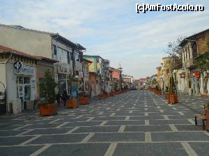 [P13] Strada Gării - pustie duminică după-amiază » foto by marocanu21
 - 
<span class="allrVoted glyphicon glyphicon-heart hidden" id="av505523"></span>
<a class="m-l-10 hidden" id="sv505523" onclick="voting_Foto_DelVot(,505523,8317)" role="button">șterge vot <span class="glyphicon glyphicon-remove"></span></a>
<a id="v9505523" class=" c-red"  onclick="voting_Foto_SetVot(505523)" role="button"><span class="glyphicon glyphicon-heart-empty"></span> <b>LIKE</b> = Votează poza</a> <img class="hidden"  id="f505523W9" src="/imagini/loader.gif" border="0" /><span class="AjErrMes hidden" id="e505523ErM"></span>