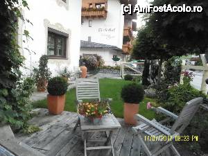[P55] Gradina unei curti in Fulpmes, in Romania ar rezista? ...  » foto by Alina53
 - 
<span class="allrVoted glyphicon glyphicon-heart hidden" id="av400109"></span>
<a class="m-l-10 hidden" id="sv400109" onclick="voting_Foto_DelVot(,400109,8323)" role="button">șterge vot <span class="glyphicon glyphicon-remove"></span></a>
<a id="v9400109" class=" c-red"  onclick="voting_Foto_SetVot(400109)" role="button"><span class="glyphicon glyphicon-heart-empty"></span> <b>LIKE</b> = Votează poza</a> <img class="hidden"  id="f400109W9" src="/imagini/loader.gif" border="0" /><span class="AjErrMes hidden" id="e400109ErM"></span>