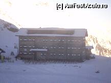 [P05] Hotelul de langa Dresdner Hutte , capacitate de 150 de locuri , imediat in dreapta Mittelsttion » foto by TORA INGRID
 - 
<span class="allrVoted glyphicon glyphicon-heart hidden" id="av179154"></span>
<a class="m-l-10 hidden" id="sv179154" onclick="voting_Foto_DelVot(,179154,8323)" role="button">șterge vot <span class="glyphicon glyphicon-remove"></span></a>
<a id="v9179154" class=" c-red"  onclick="voting_Foto_SetVot(179154)" role="button"><span class="glyphicon glyphicon-heart-empty"></span> <b>LIKE</b> = Votează poza</a> <img class="hidden"  id="f179154W9" src="/imagini/loader.gif" border="0" /><span class="AjErrMes hidden" id="e179154ErM"></span>