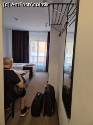 [P05] Spațiu mic între paturi și restul camerei » foto by adrianaglogo
 - 
<span class="allrVoted glyphicon glyphicon-heart hidden" id="av1509561"></span>
<a class="m-l-10 hidden" id="sv1509561" onclick="voting_Foto_DelVot(,1509561,8328)" role="button">șterge vot <span class="glyphicon glyphicon-remove"></span></a>
<a id="v91509561" class=" c-red"  onclick="voting_Foto_SetVot(1509561)" role="button"><span class="glyphicon glyphicon-heart-empty"></span> <b>LIKE</b> = Votează poza</a> <img class="hidden"  id="f1509561W9" src="/imagini/loader.gif" border="0" /><span class="AjErrMes hidden" id="e1509561ErM"></span>